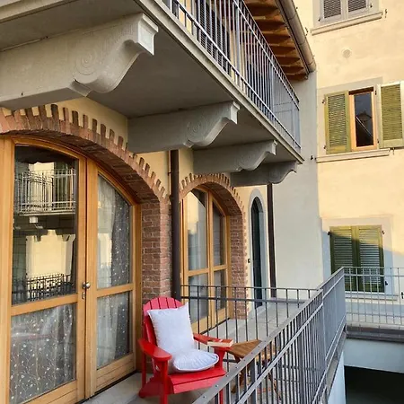 Nyaraló Red Chair House Riva di Solto